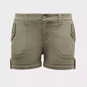 Torrid | Women's | 3.5" Military Stretch Twill Mid-Rise Shorts | Green | 18